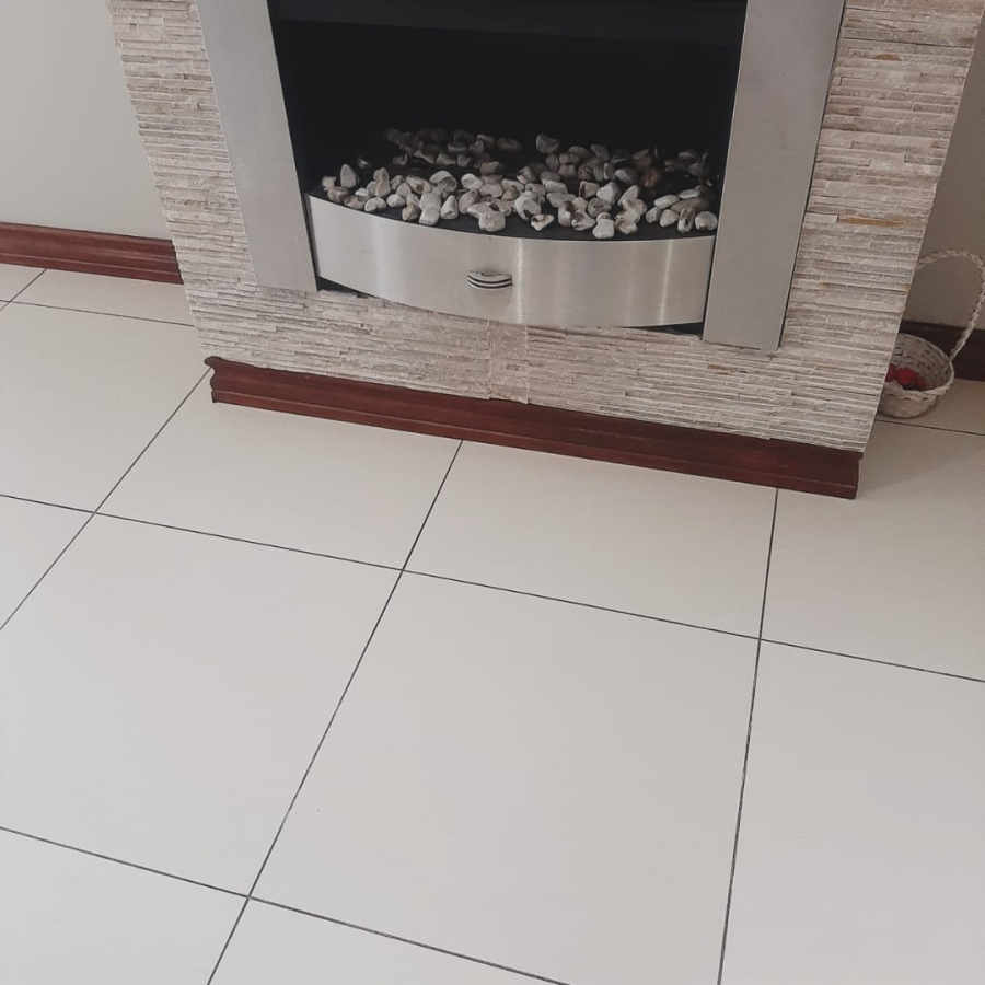 7 Bedroom Property for Sale in Amalinda Eastern Cape